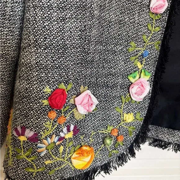 Rickie Freeman for Teri Jon Floral Embroidered Blazer - Picture 4 of 7